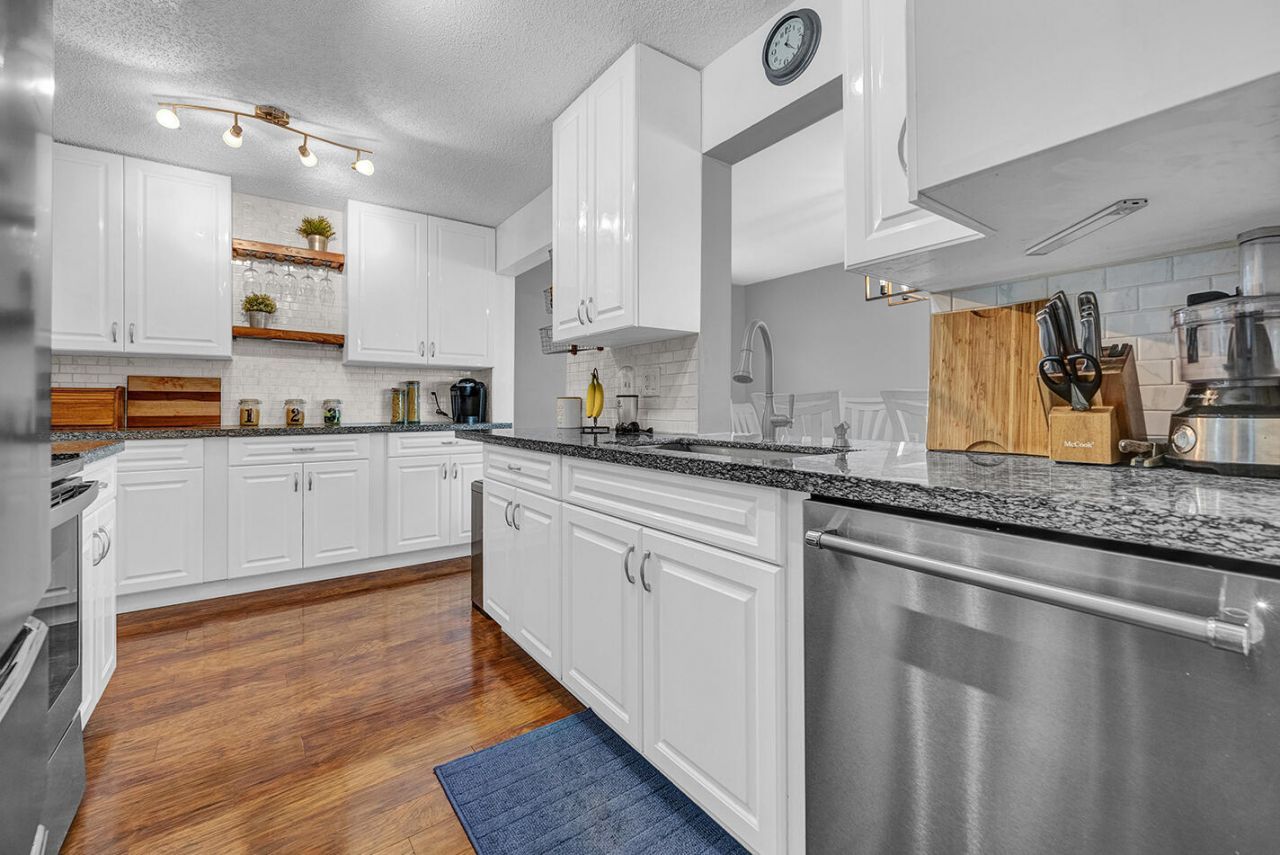 2105 Alfred Drive, Boynton Beach, FL 33426 Photo