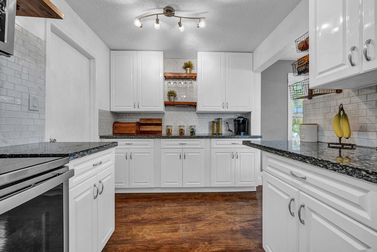 2105 Alfred Drive, Boynton Beach, FL 33426 Photo