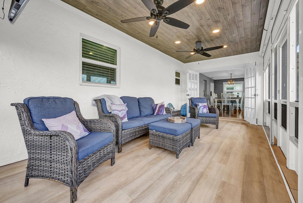 2105 Alfred Drive, Boynton Beach, FL 33426 Photo