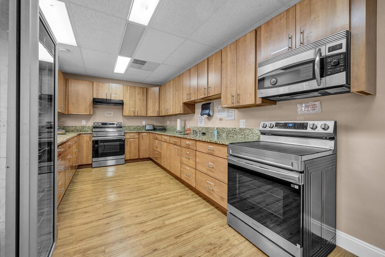 2105 Alfred Drive, Boynton Beach, FL 33426 Photo