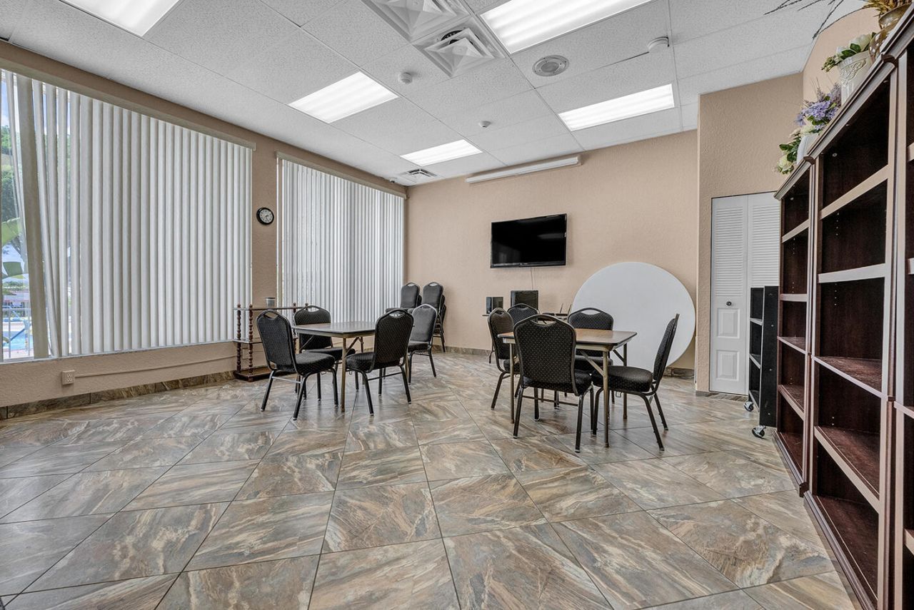 2105 Alfred Drive, Boynton Beach, FL 33426 Photo