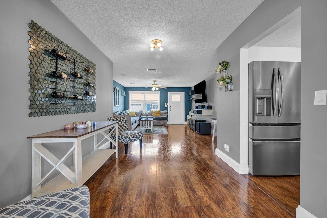 2105 Alfred Drive, Boynton Beach, FL 33426 Photo