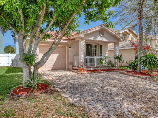 5033 Northern Lights Drive, Greenacres, FL 33463