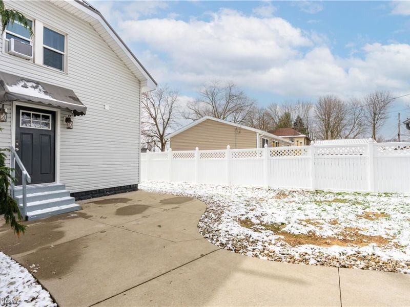 702 Griffith Avenue SW, Massillon, OH 44647 Photo 21