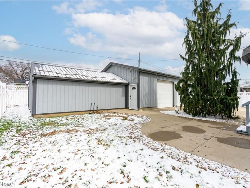 702 Griffith Avenue SW, Massillon, OH 44647 Photo 24