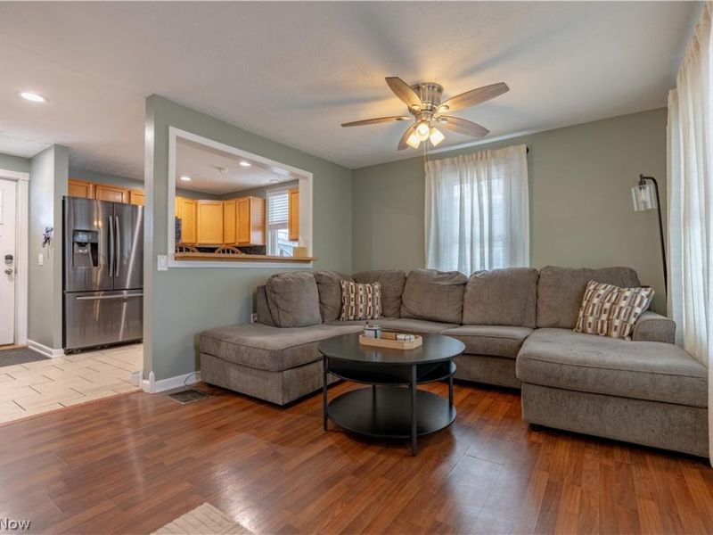 702 Griffith Avenue SW, Massillon, OH 44647 Photo 4