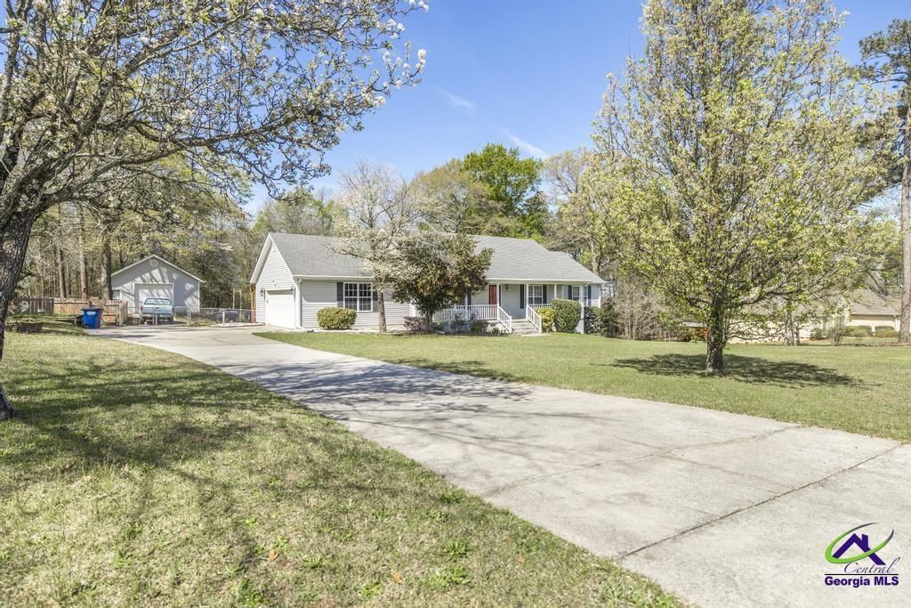 181 Timber Ridge Dr, Macon, GA 31216 Main Photo