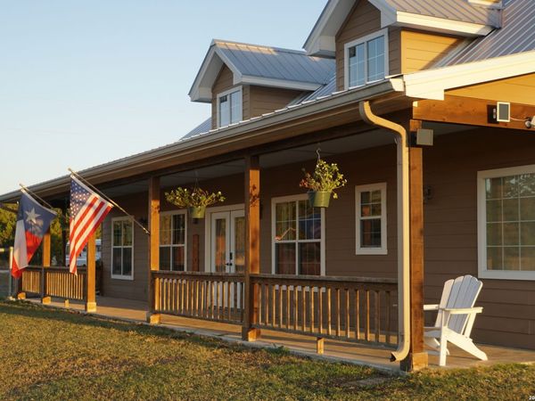 192 Indian Oaks Pass, Blanco, TX 78606