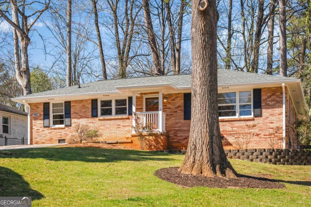 1962 Wellona Place Ne, Atlanta, GA 30345 Main Photo