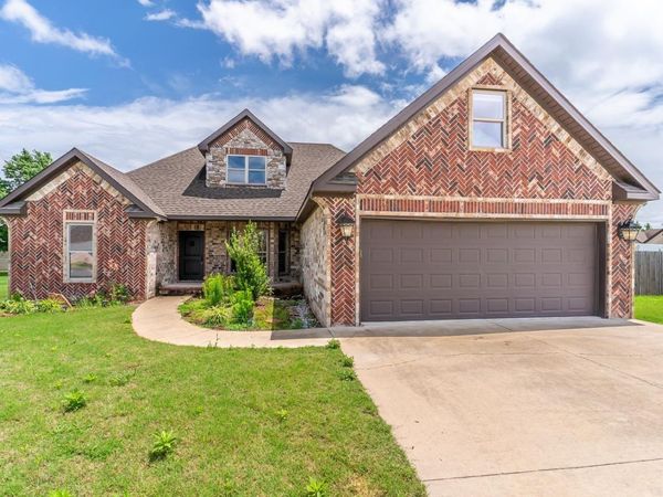 216 Hollis Street, Bono, AR 72416