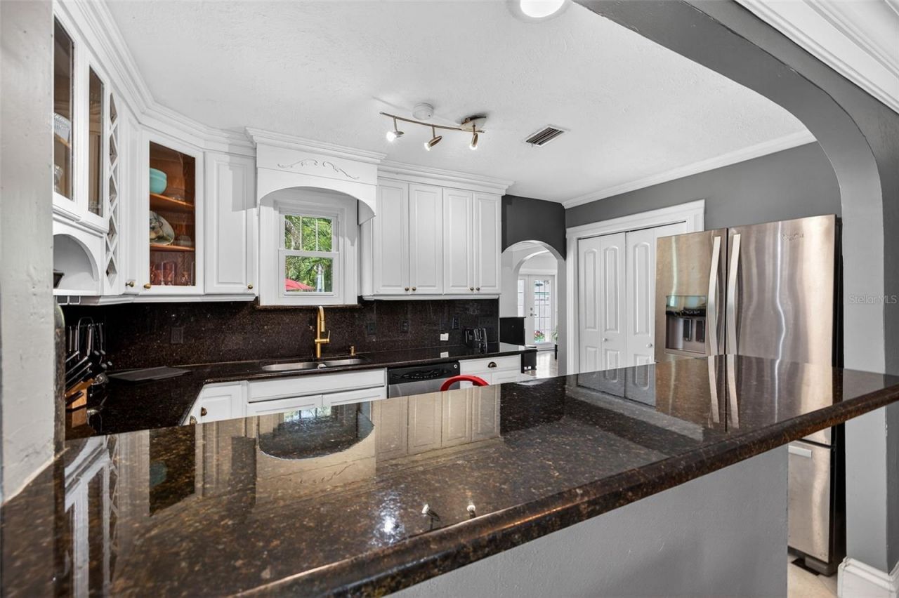 2445 6th Avenue N, Saint Petersburg, FL 33713 Photo