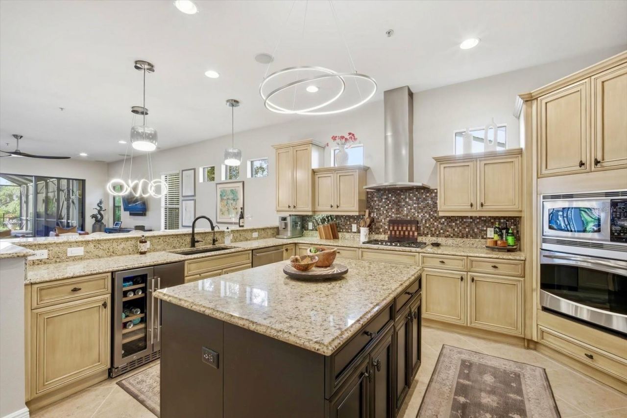 4203 5th Avenue Ne, Bradenton, FL 34208 Photo