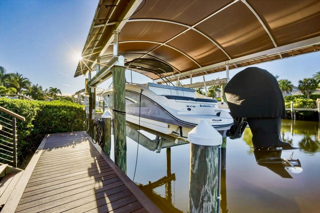 4203 5th Avenue Ne, Bradenton, FL 34208 Photo