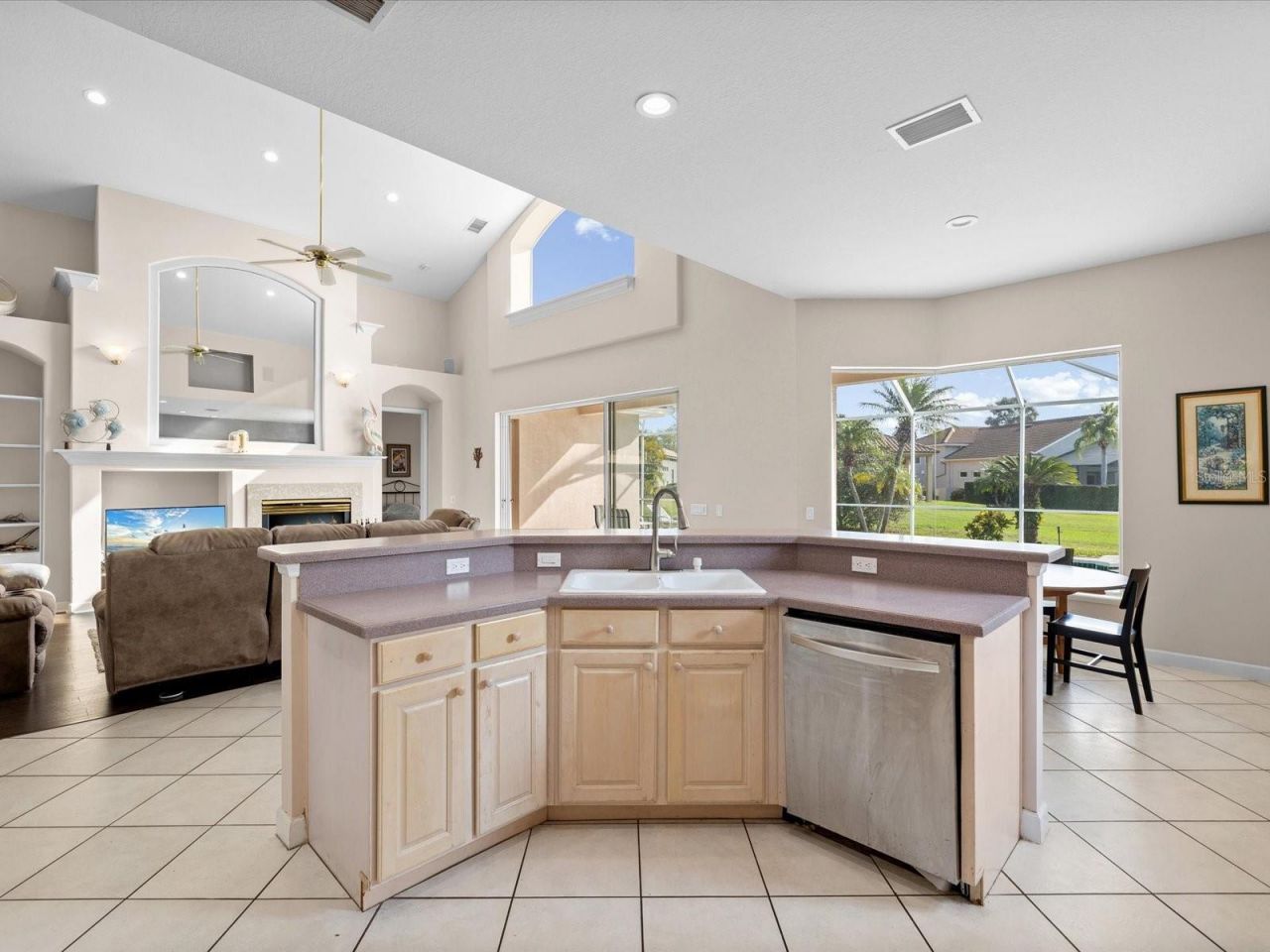 7730 Aralia Way, Seminole, FL 33777 Photo