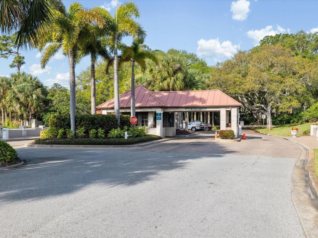 7730 Aralia Way, Seminole, FL 33777 Photo