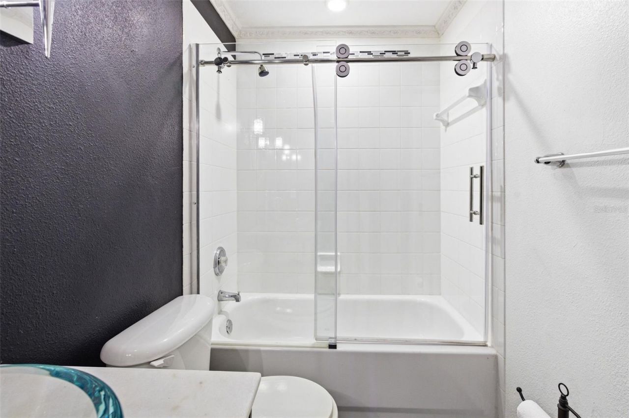 5512 47th Court E, Bradenton, FL 34203 Photo