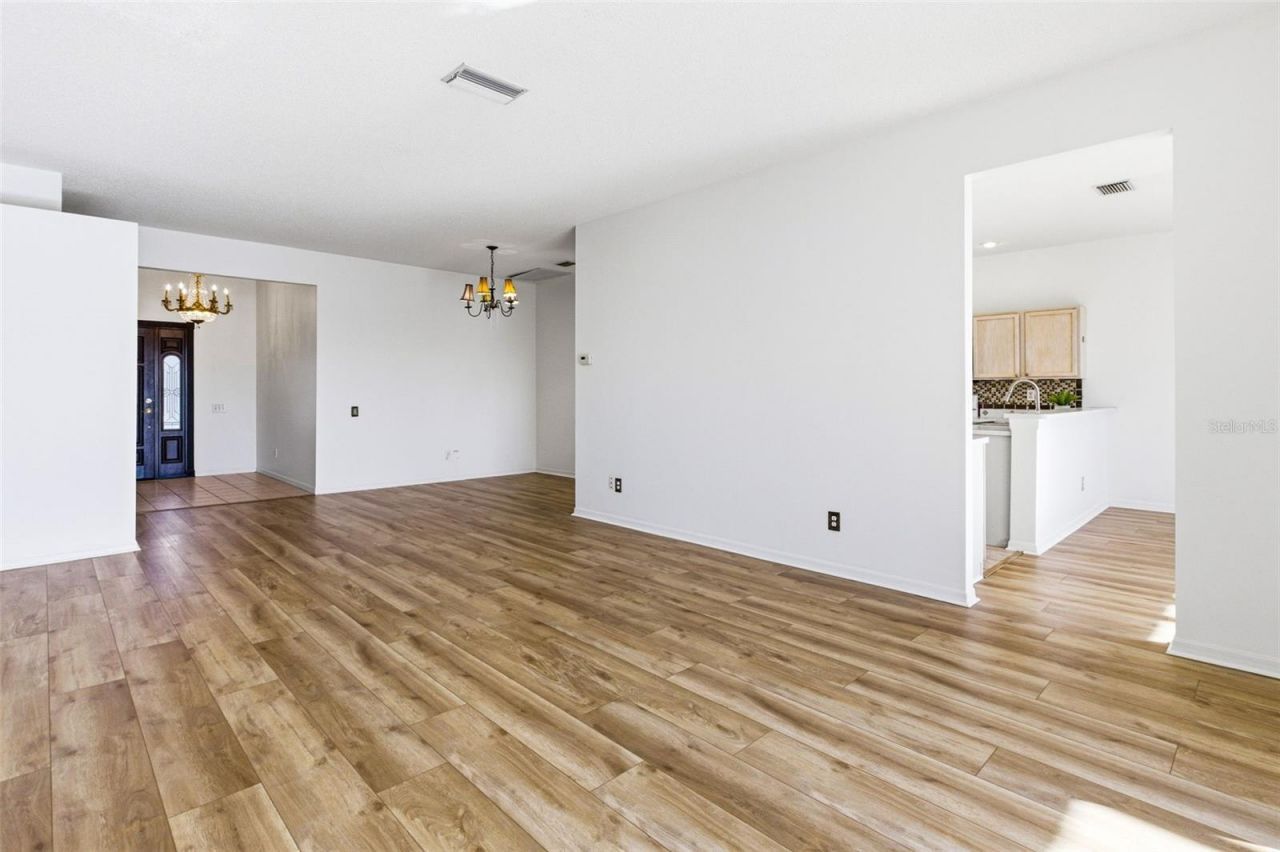 5512 47th Court E, Bradenton, FL 34203 Photo