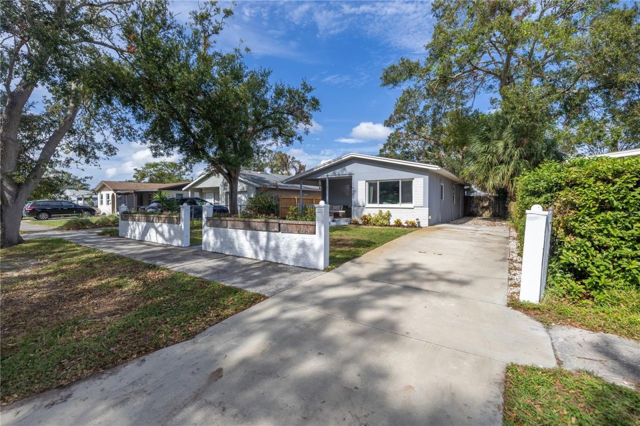 4945 34th Avenue N, Saint Petersburg, FL 33710 Photo