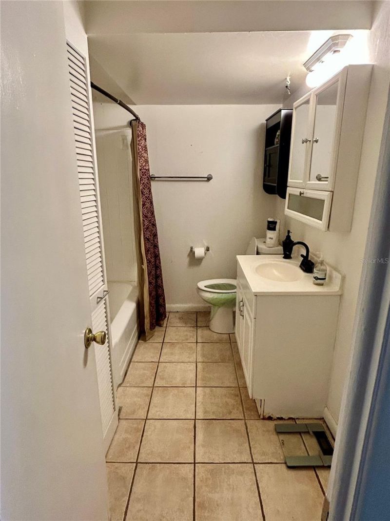 1130 Dogwood Avenue , Tampa, FL 33613 Photo