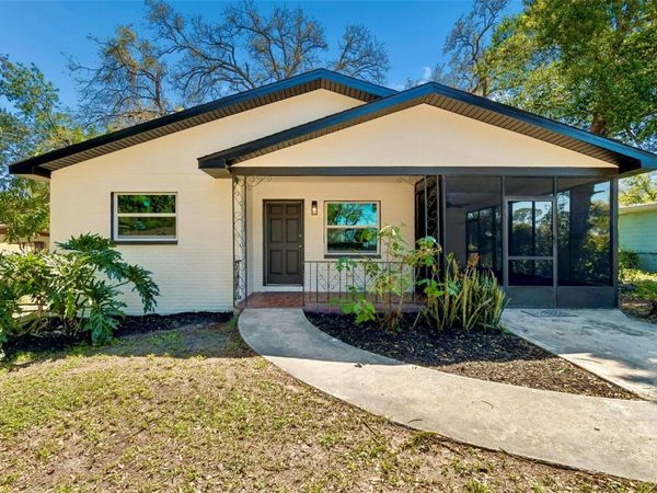 4313 E SHADOWLAWN AVENUE , TAMPA, FL 33610