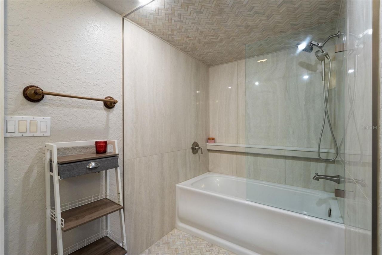 817 Hail Court, Port Orange, FL 32127 Photo