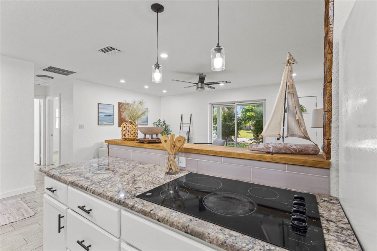 4003 36th Street W, Bradenton, FL 34205 Photo