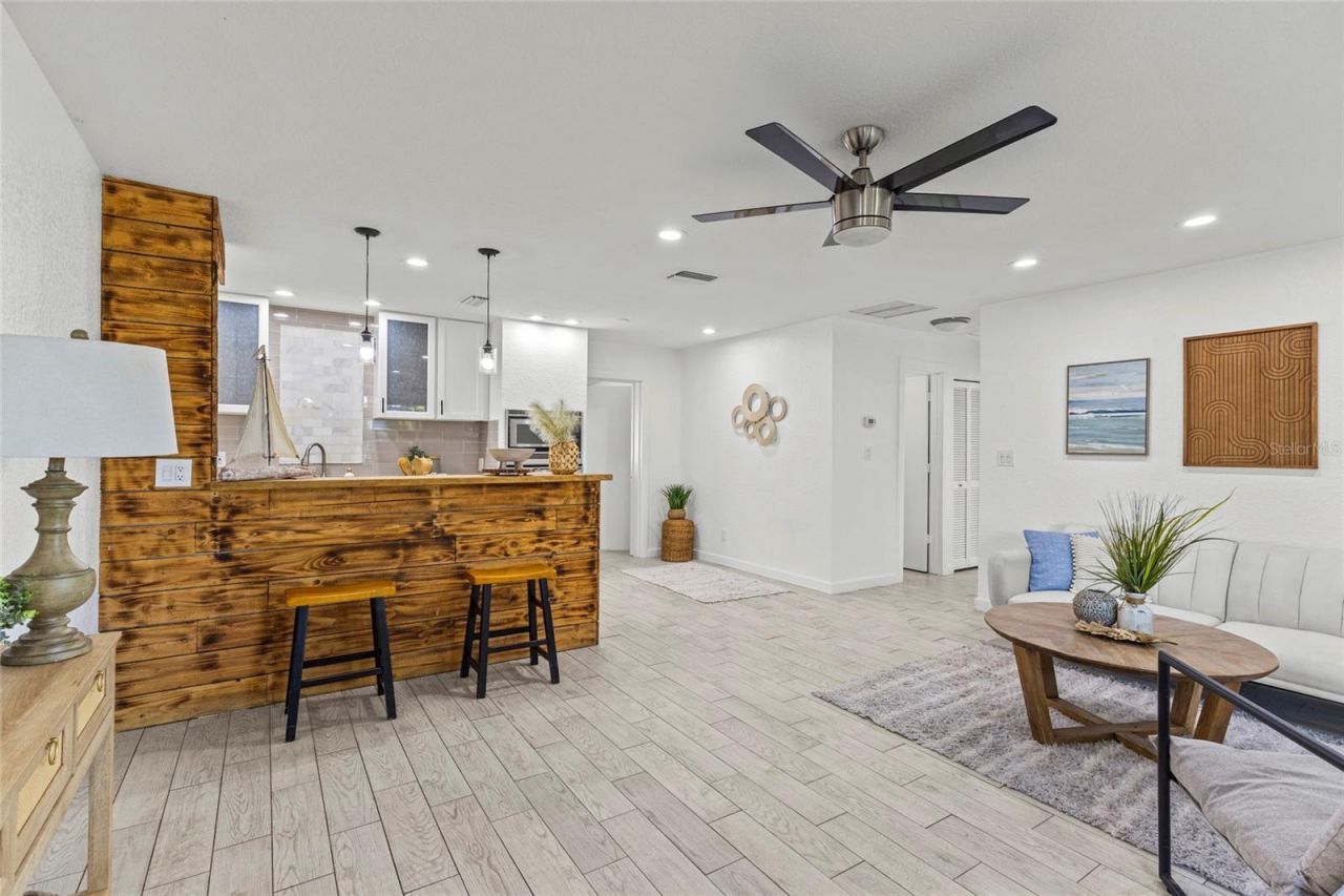 4003 36th Street W, Bradenton, FL 34205 Photo