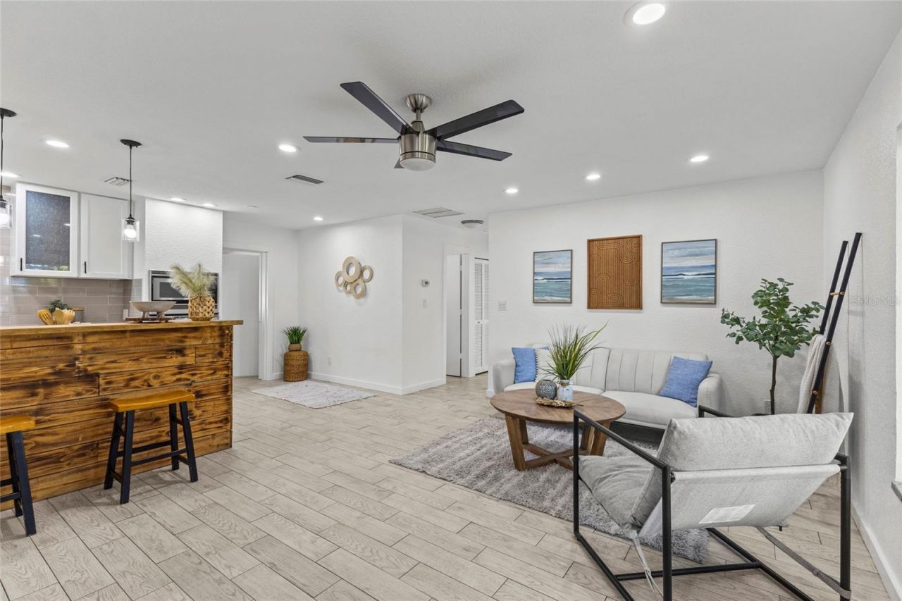 4003 36th Street W, Bradenton, FL 34205 Photo