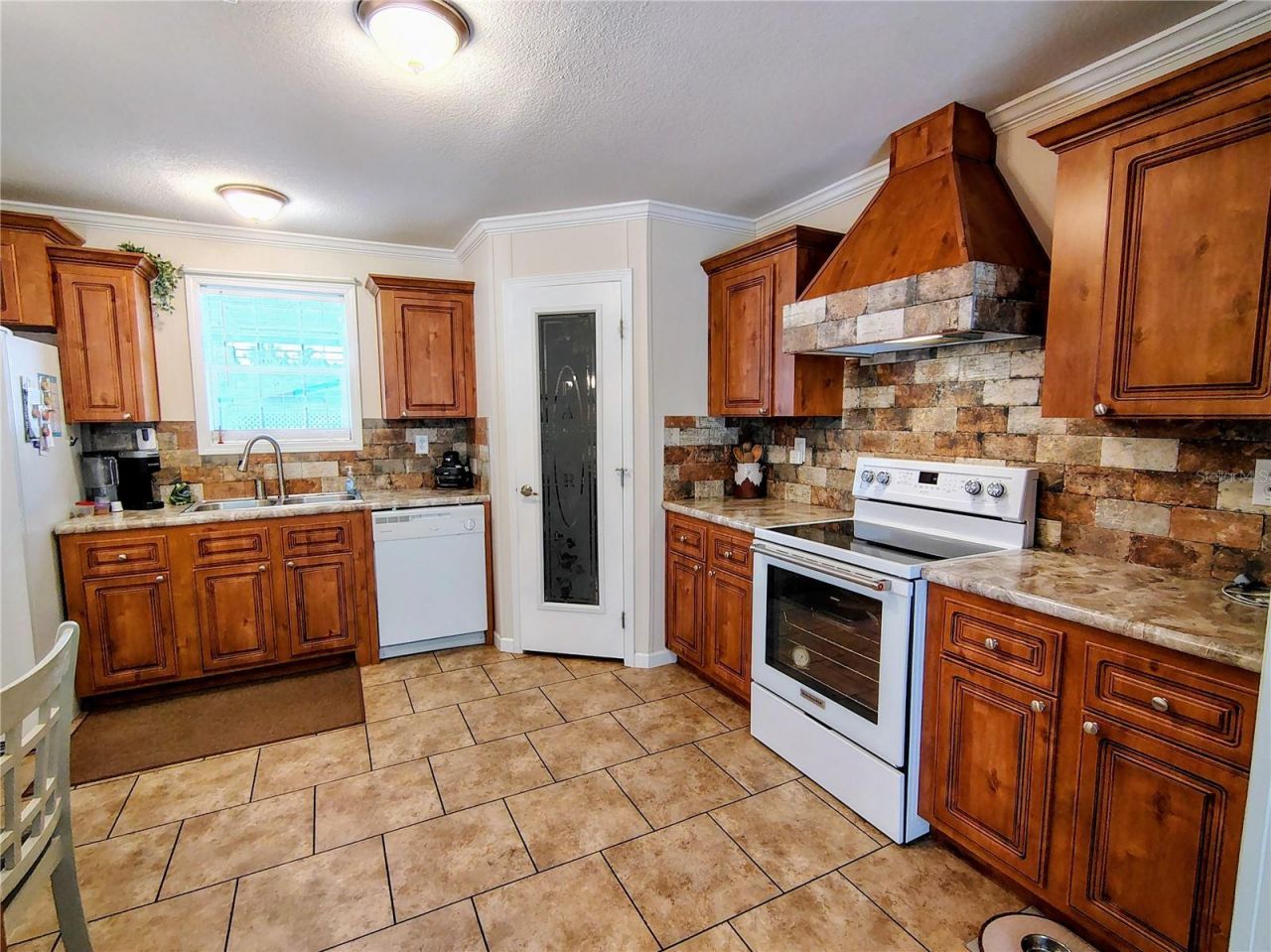 1912 Cr 439c , Lake Panasoffkee, FL 33538 Photo