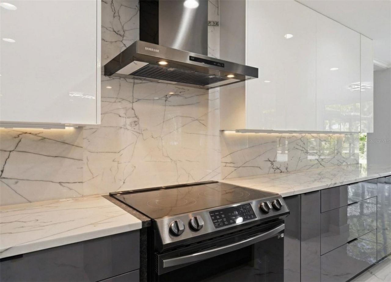 4942 Hubner Circle, Sarasota, FL 34241 Photo