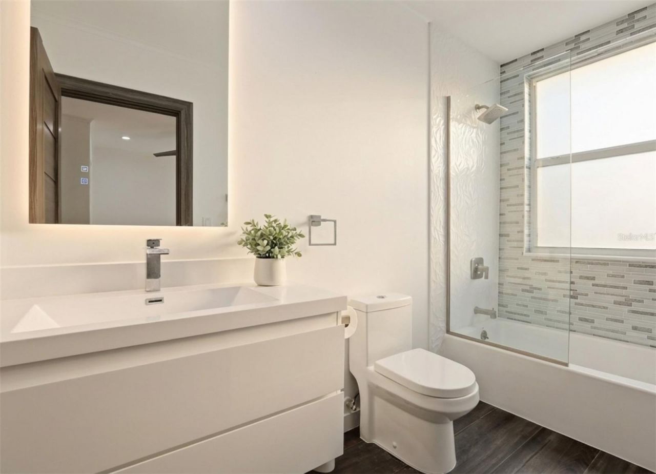 4942 Hubner Circle, Sarasota, FL 34241 Photo