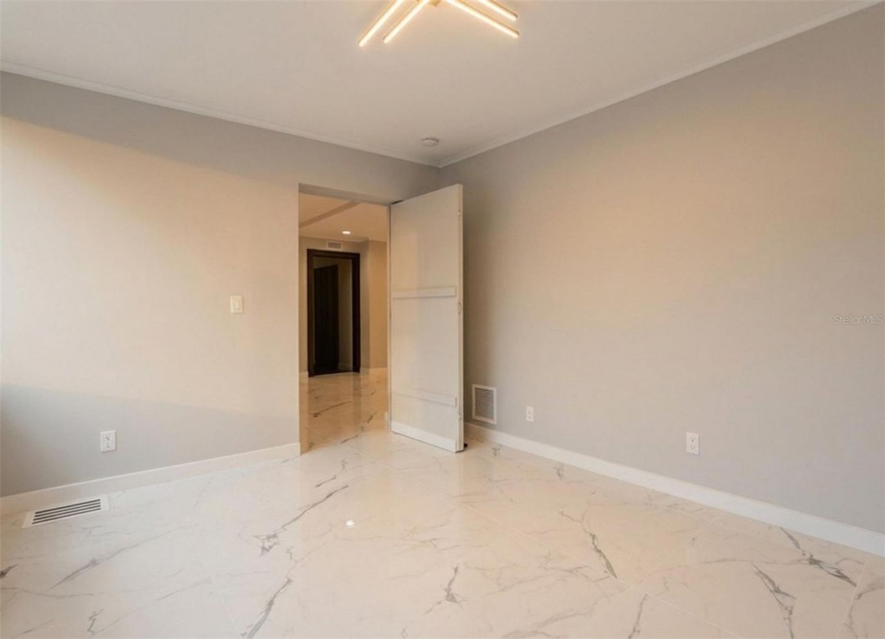 4942 Hubner Circle, Sarasota, FL 34241 Photo