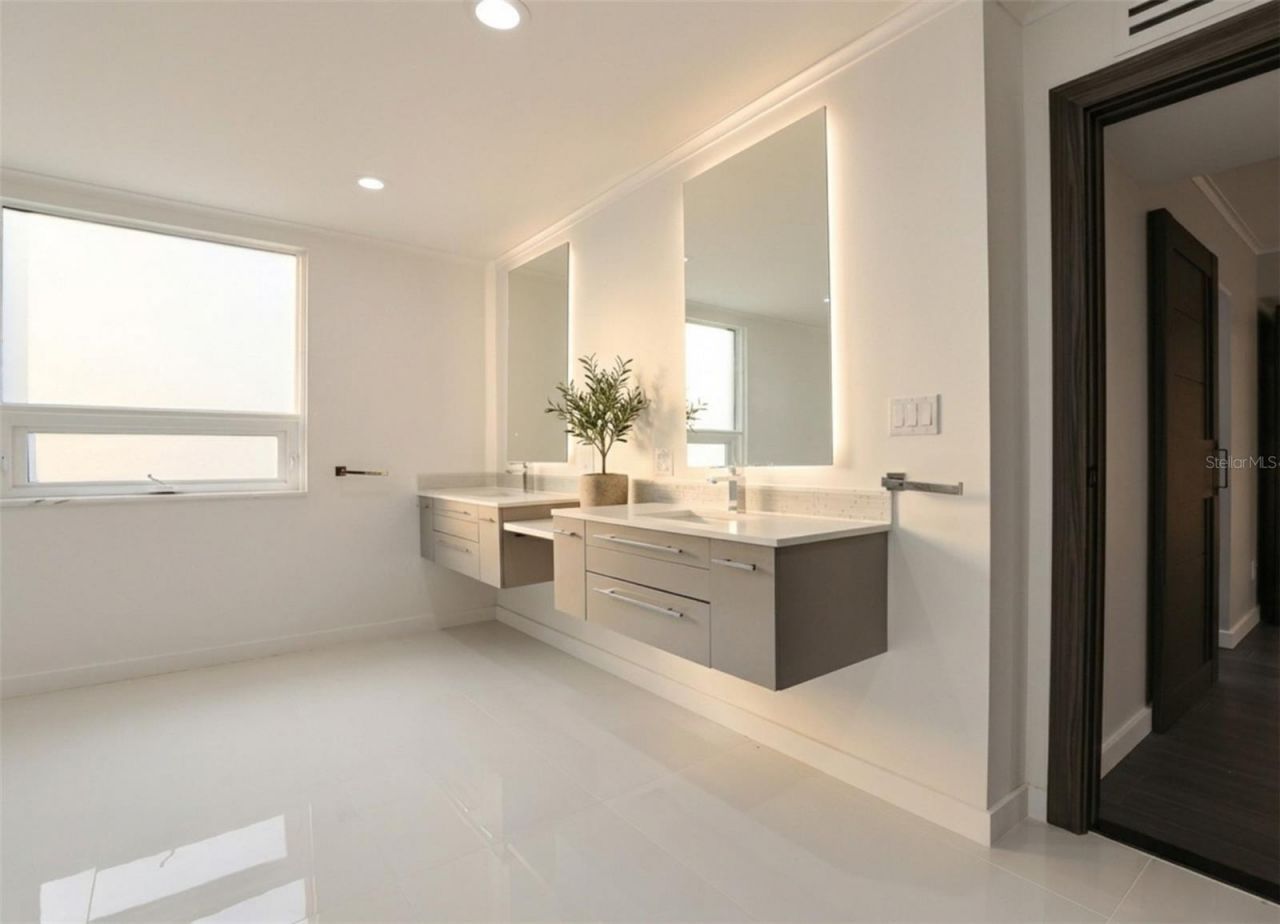 4942 Hubner Circle, Sarasota, FL 34241 Photo