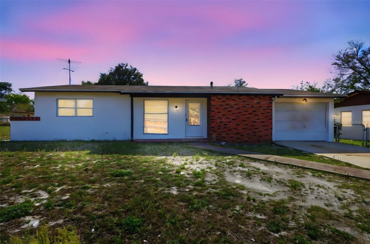 2350 Lake Helen Osteen Road, Deltona, FL 32738 Main Photo