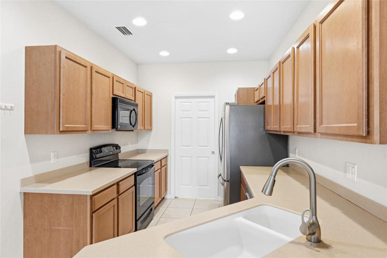 3730 82nd Avenue Circle E, Unit 104, Sarasota, FL 34243 Photo