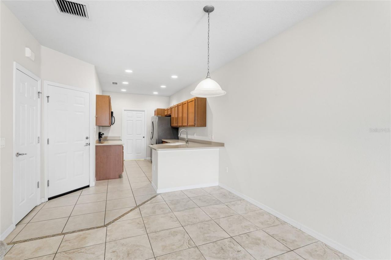 3730 82nd Avenue Circle E, Unit 104, Sarasota, FL 34243 Photo