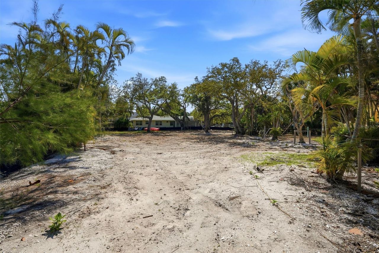 114 Island Circle, Sarasota, FL 34242 Photo