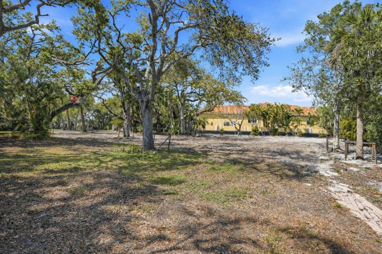 114 Island Circle, Sarasota, FL 34242 Photo