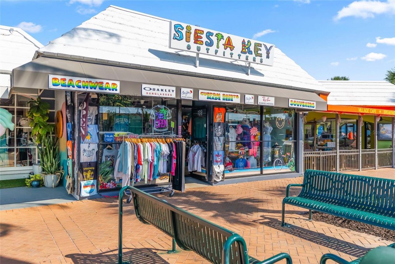 114 Island Circle, Sarasota, FL 34242 Photo