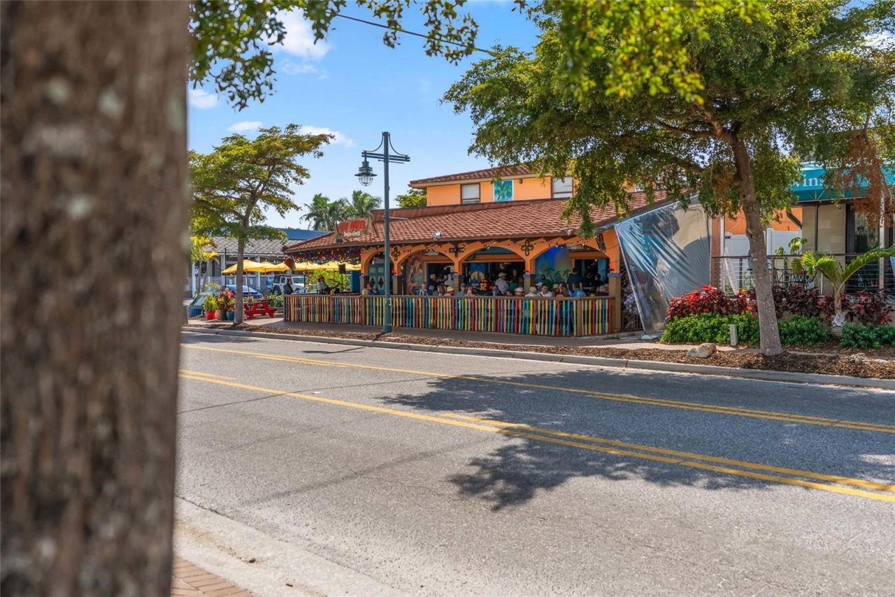 114 Island Circle, Sarasota, FL 34242 Photo