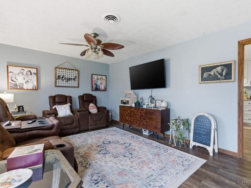 9321 Bruce Drive, Franklin, OH 45005 Photo 7