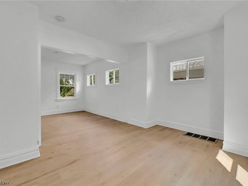 1584 Hampton Road , Akron, OH 44305 Photo 10