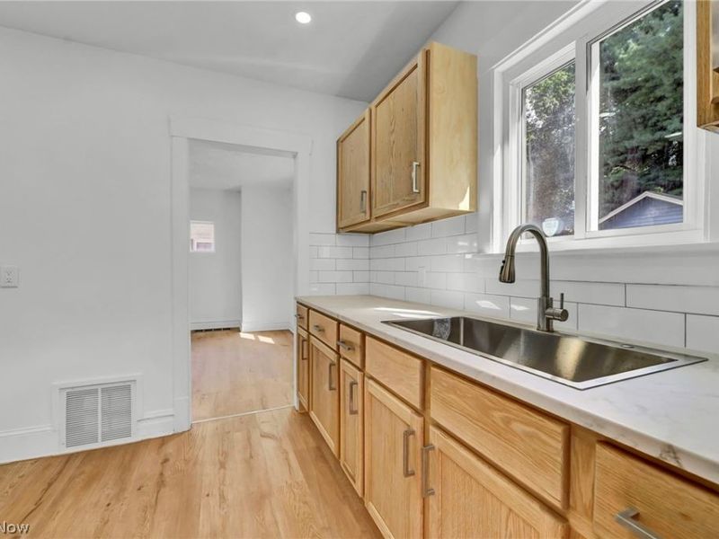 1584 Hampton Road , Akron, OH 44305 Photo 13