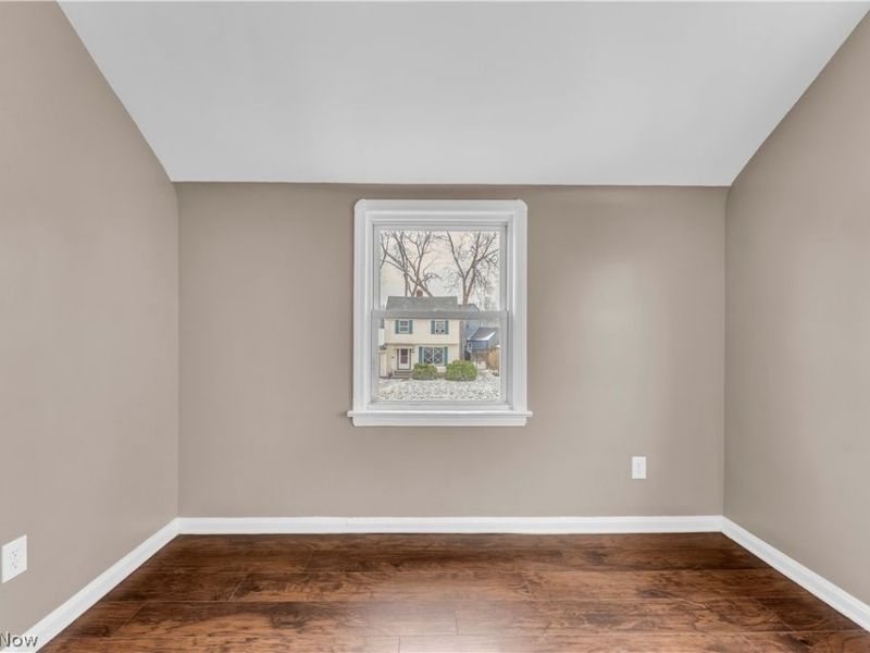 8008 Pelham Drive, Parma, OH 44129 Photo 12