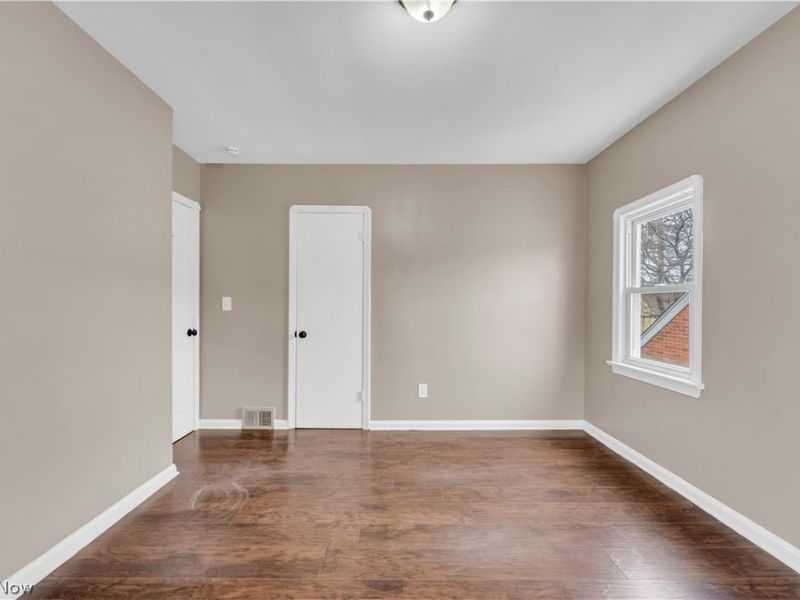 8008 Pelham Drive, Parma, OH 44129 Photo 15