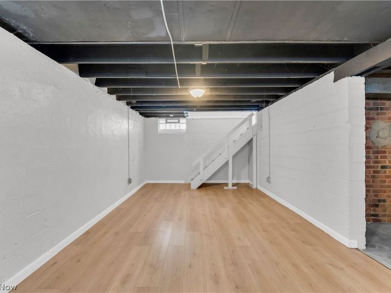 8008 Pelham Drive, Parma, OH 44129 Photo 20