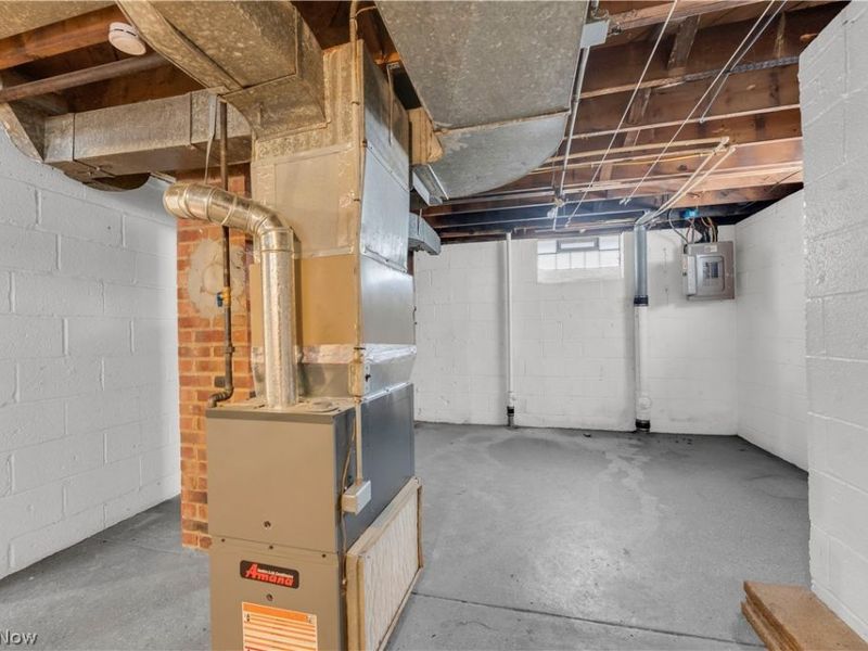 8008 Pelham Drive, Parma, OH 44129 Photo 23