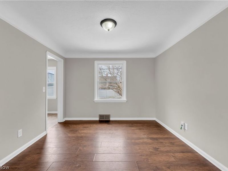 8008 Pelham Drive, Parma, OH 44129 Photo 7