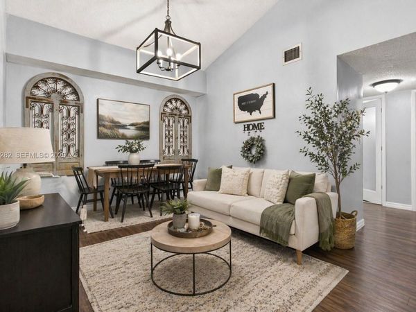 3001 N Oakland Forest Dr, Unit 302, Oakland Park, FL 33309