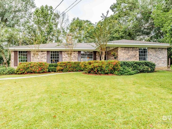 602 Patlynn Court, Fairhope, AL 36532